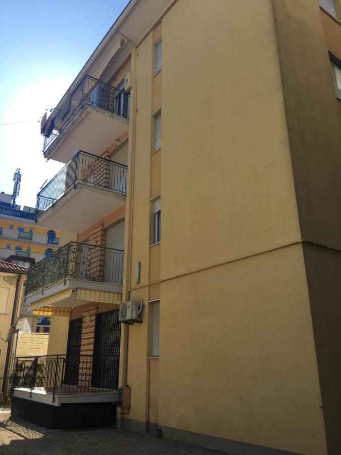 App. Marcopolo - 100Mt Dal Mare Lägenhet Lido di Jesolo Exteriör bild